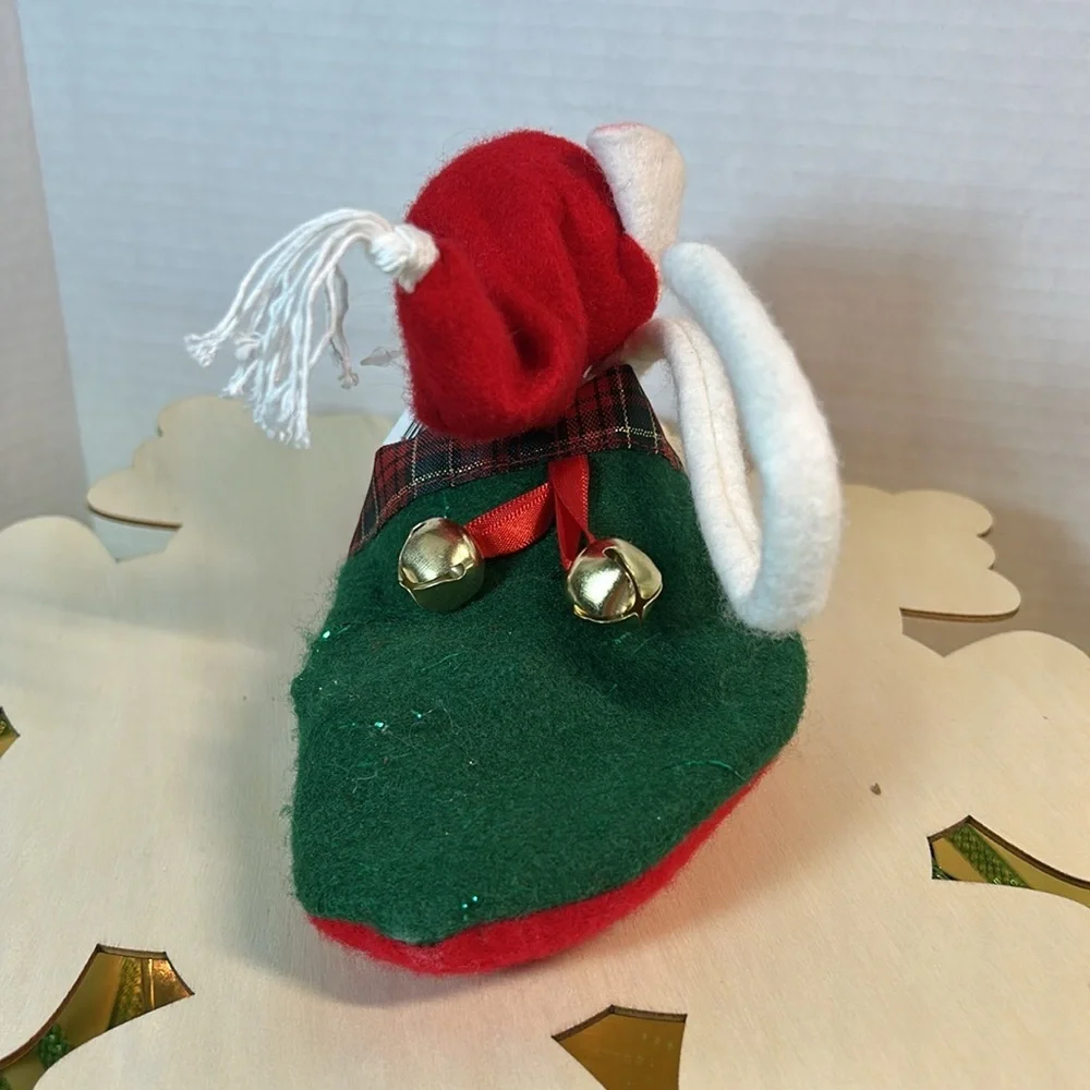 Annalee mouse in a slipper 2007